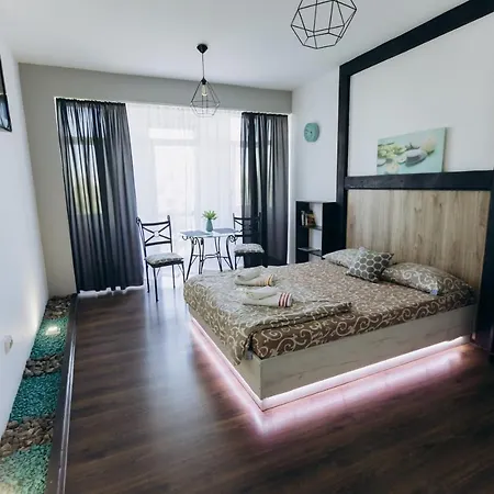 Apartments Біля Жд Вокзалу Ivano-Frankivsk Exterior photo